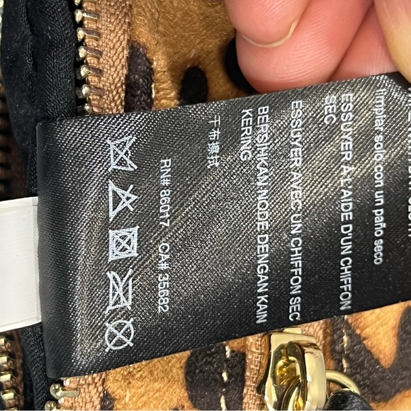 Bebe Leopard Print Faux Leather Crossbody Bag Multiple Zipper Compartments New - Picture 7 of 7